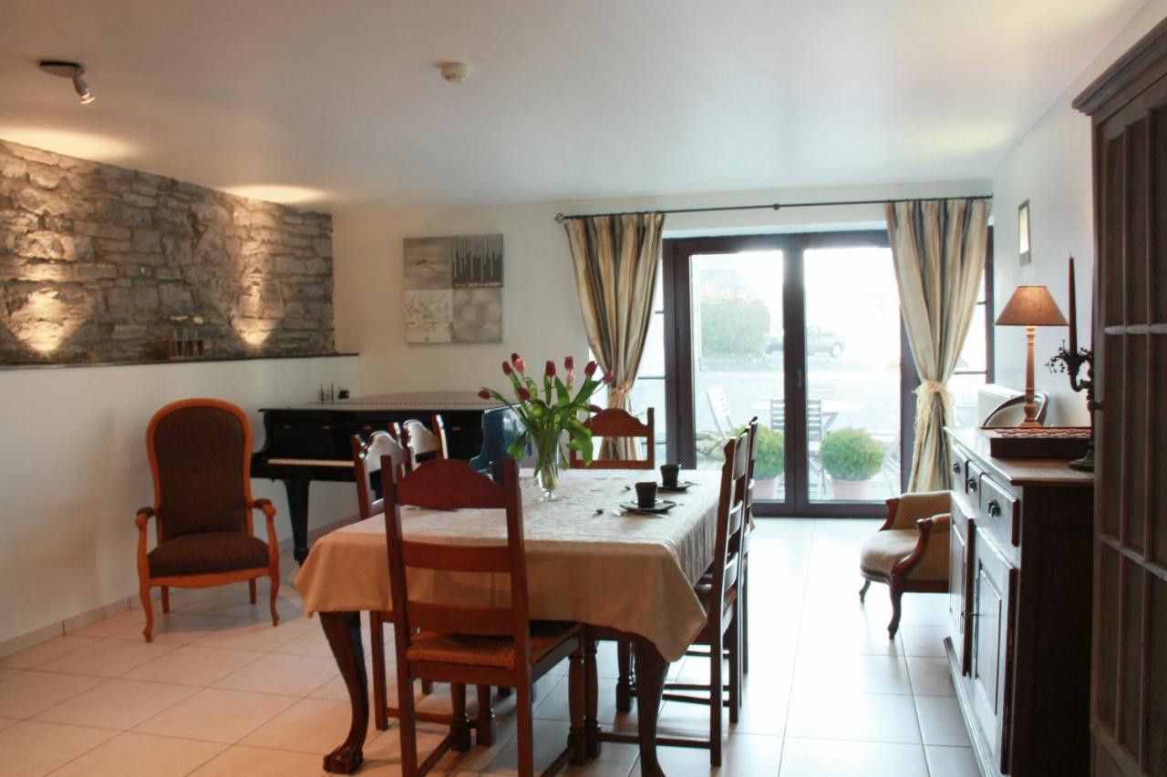 B&B Chession Falaën Εξωτερικό φωτογραφία